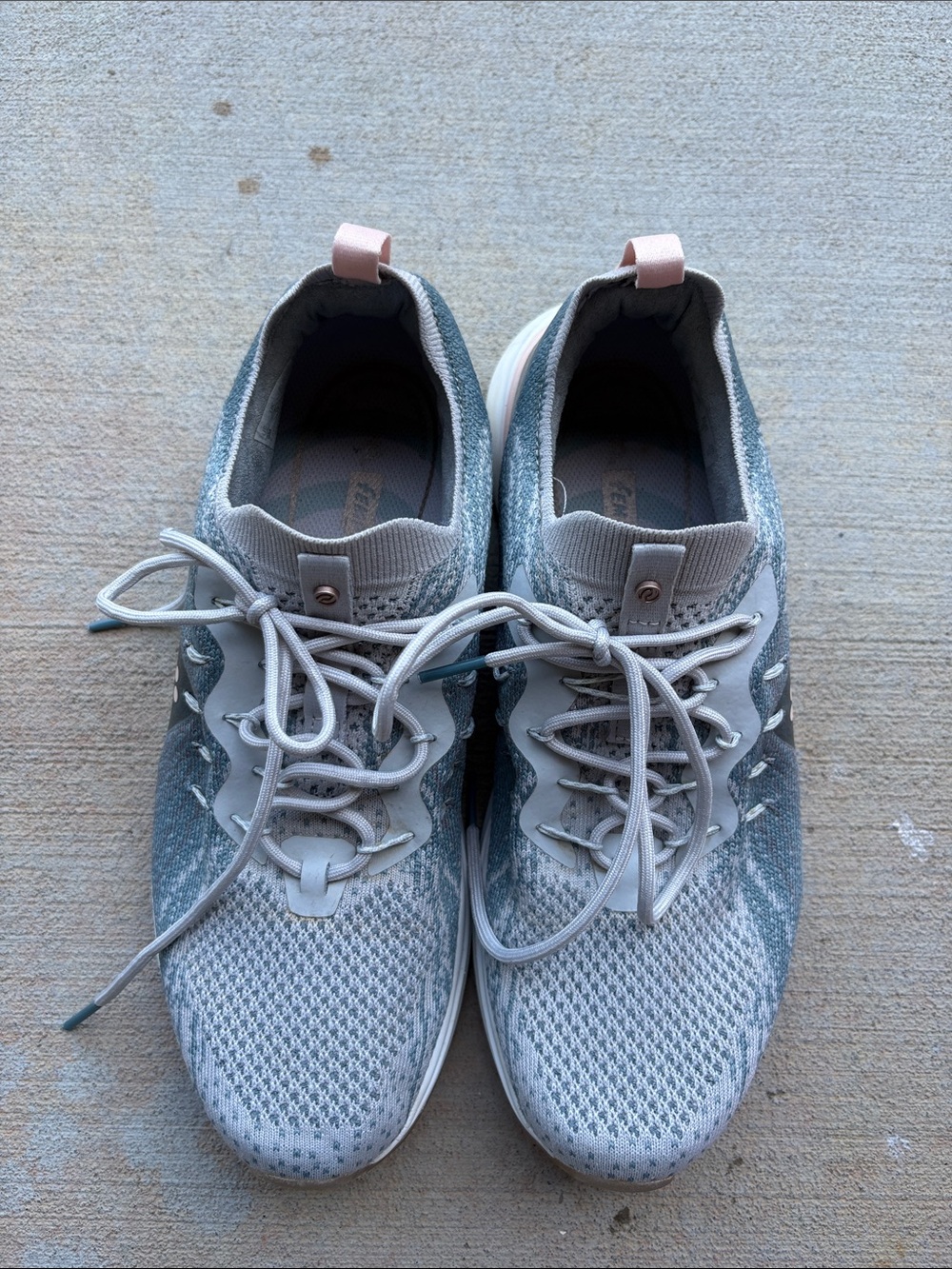 Ryka Fempower Momentum 2.0 walking shoe BNIB  size 9